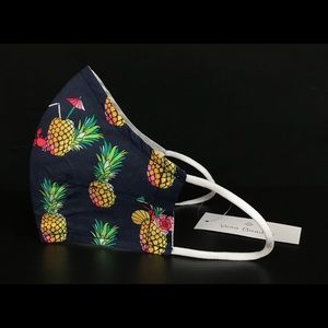 VERA BRADLEY | FACE MASK | Toucan Party Pineapples